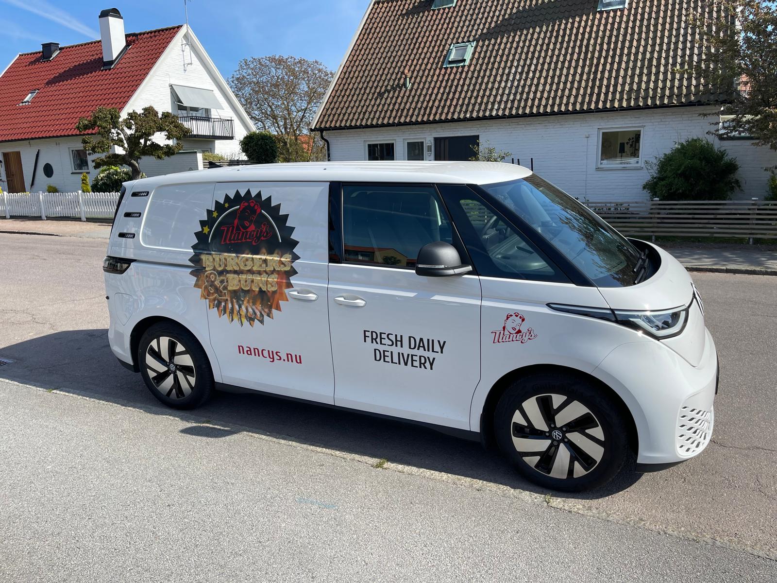 Folerad leveransbil med Burger Bun-design